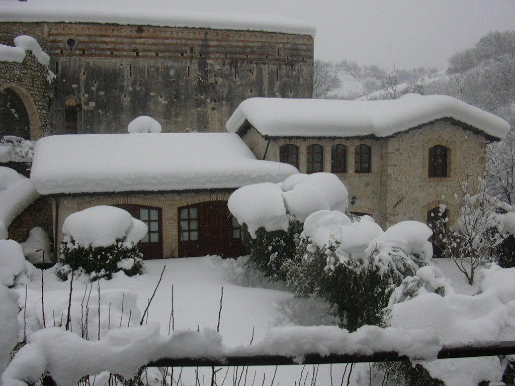 Agriturismo San Giovanni Ad Insulam Isola del Gran Sasso dʼItalia Exteriör bild
