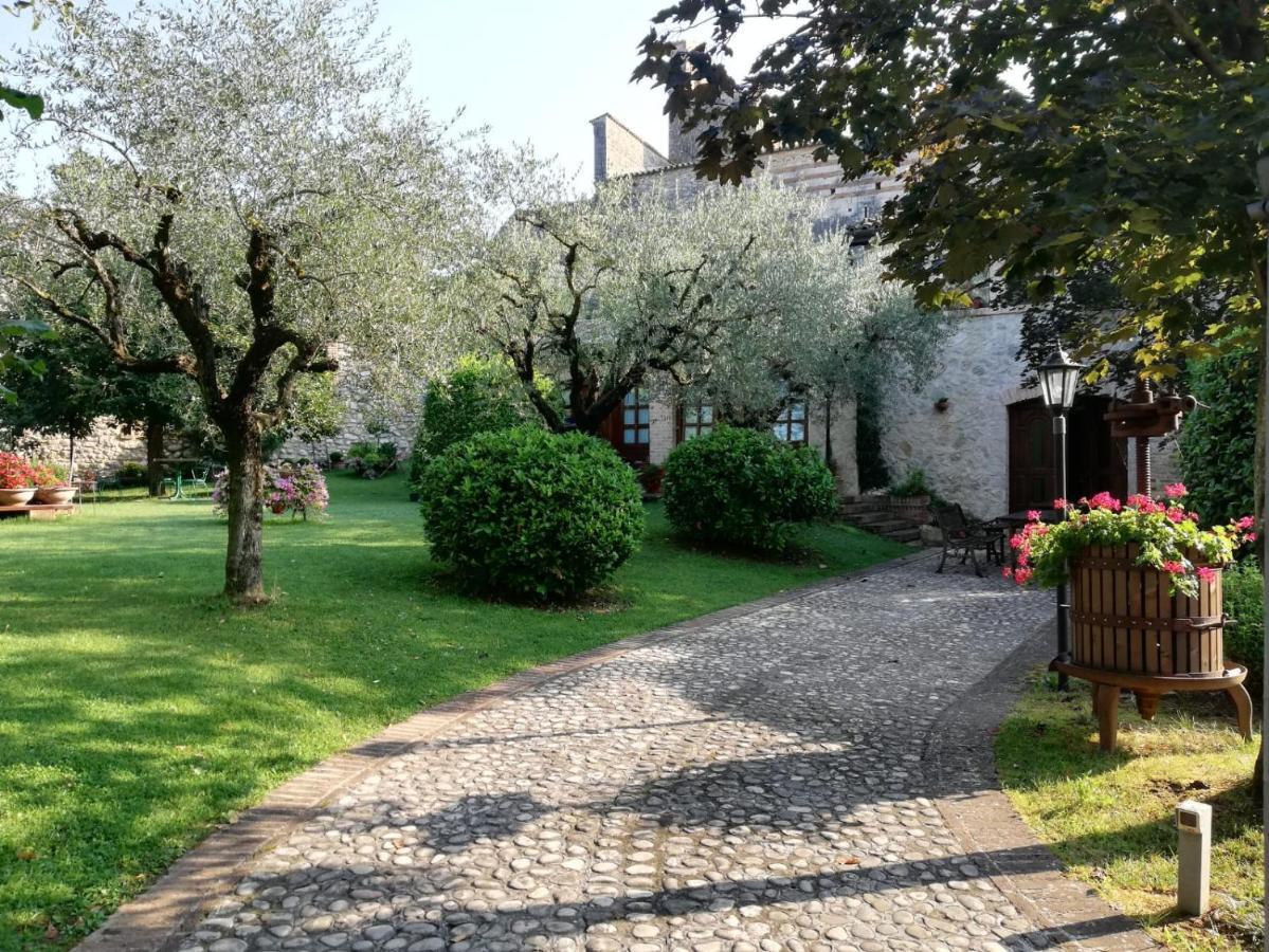 Agriturismo San Giovanni Ad Insulam Isola del Gran Sasso dʼItalia Exteriör bild
